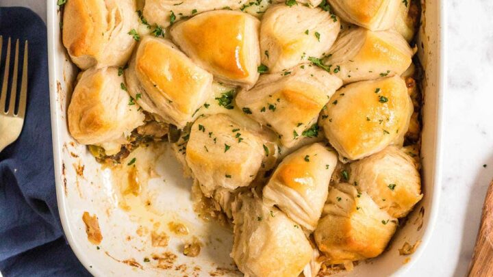 https://bestcasserolerecipes.com/wp-content/uploads/2022/07/French-Onion-Chicken-Casserole-Featured-Image-720x405.jpg