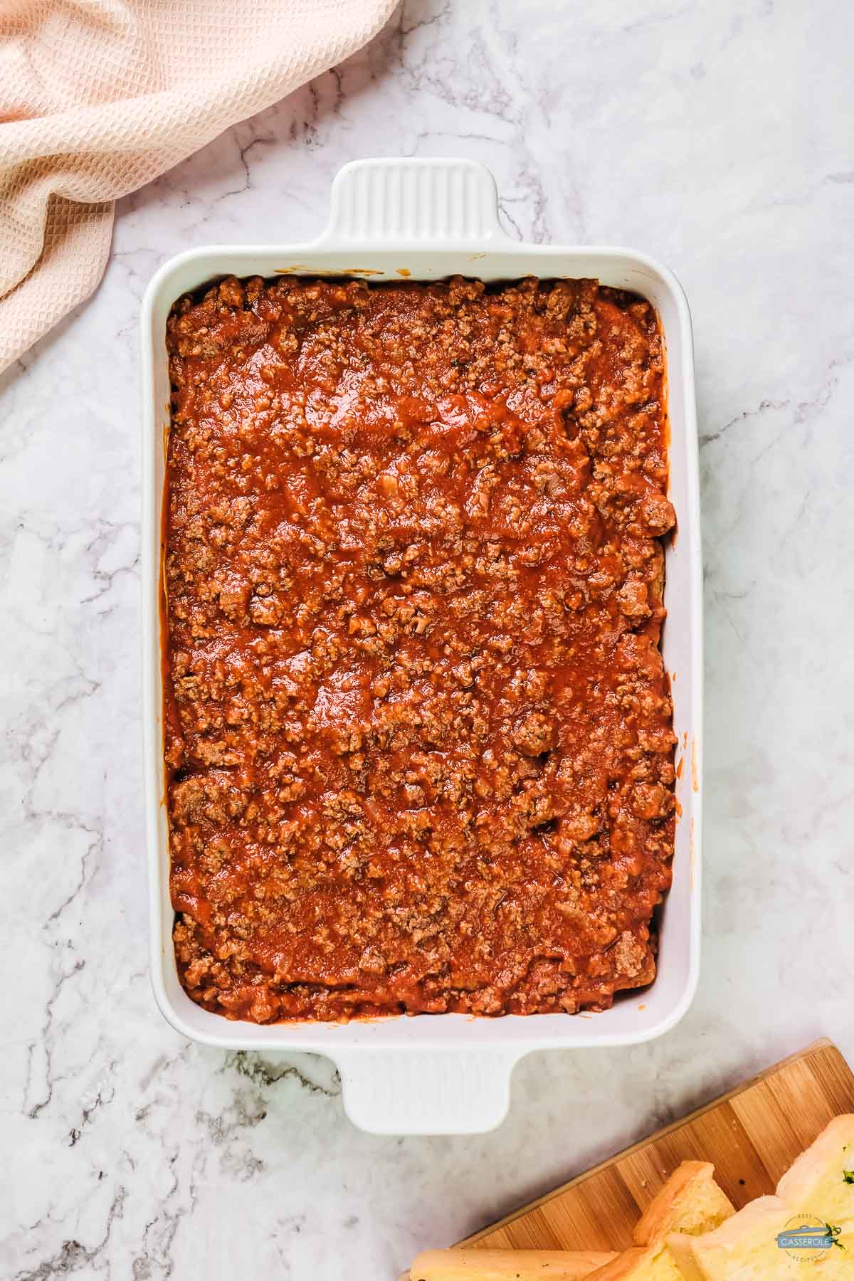 meat sauce in a rectangle dish