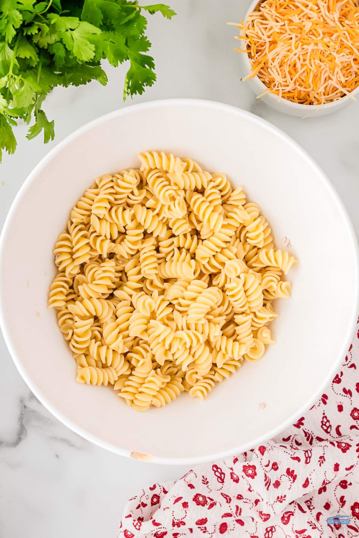 cooked rotini pasta